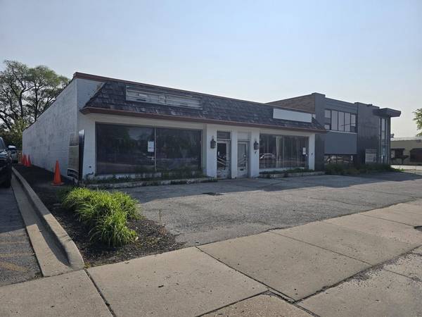 6731-6733 N Lincoln AVE, Lincolnwood, IL 60712