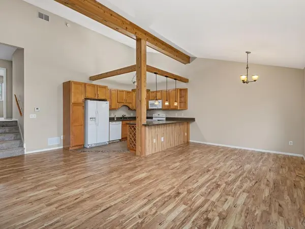 11109 Trail West RD, Bloomington, MN 55437