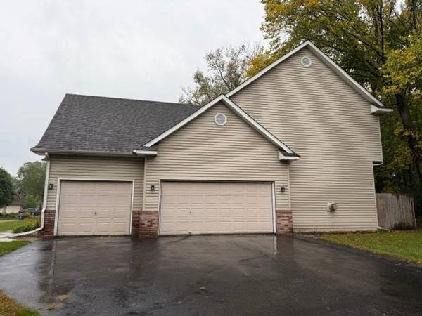 17123 Jonathan CT, Lakeville, MN 55044