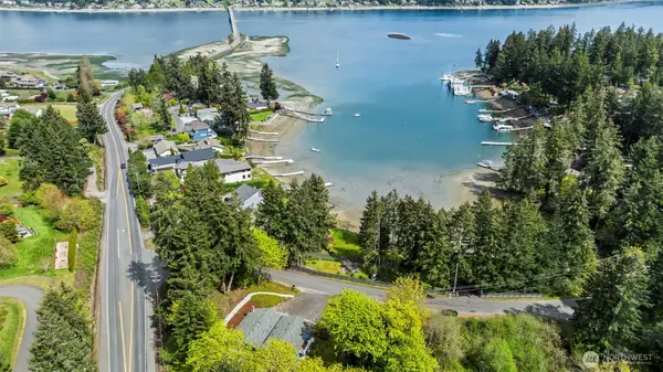 289 296 North Shore BLVD, Fox Island, WA 98333