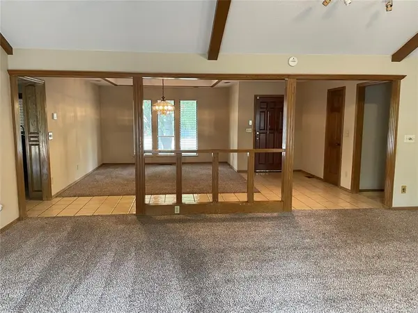 1408 Nighthawk DR, Edmond, OK 73034