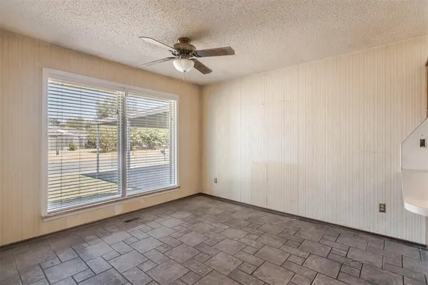 2340 Shadowlake DR, Oklahoma City, OK 73159