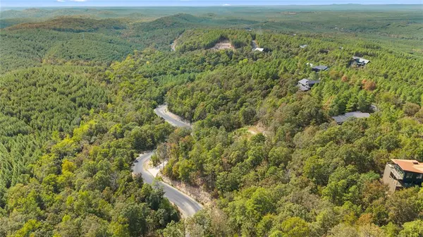 389 Virginia Pine PL, Broken Bow, OK 74728