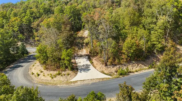 389 Virginia Pine PL, Broken Bow, OK 74728