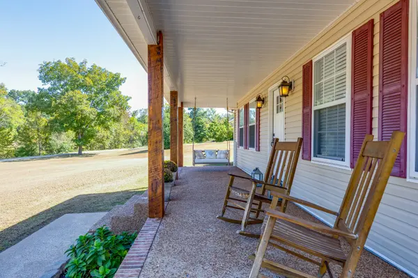 102 Henry Sharp Rd, Hohenwald, TN 38462