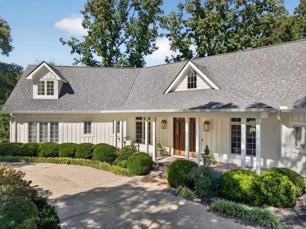 1117 Winding Oaks Way, Chattanooga, TN 37405
