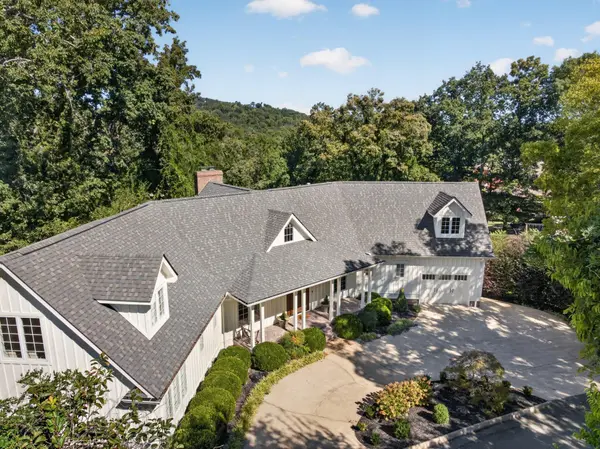 1117 Winding Oaks Way, Chattanooga, TN 37405