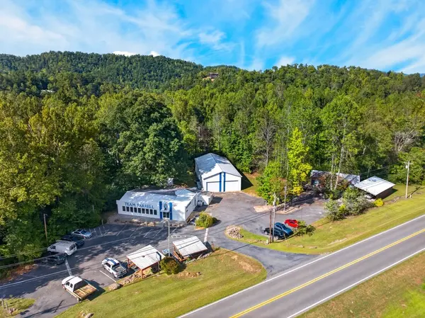 4925 Hooper Hwy, Cosby, TN 37722