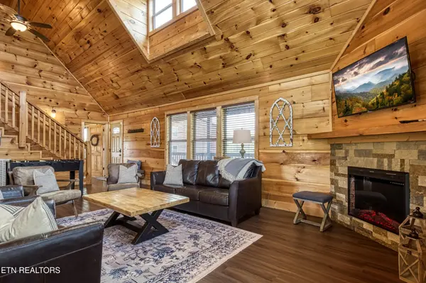 2737 Dayne Drive, Sevierville, TN 37876