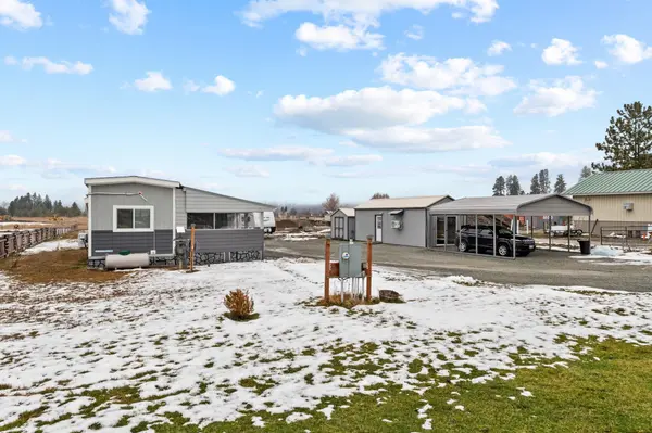 1071 Lenora Dr, Usk, WA 99180