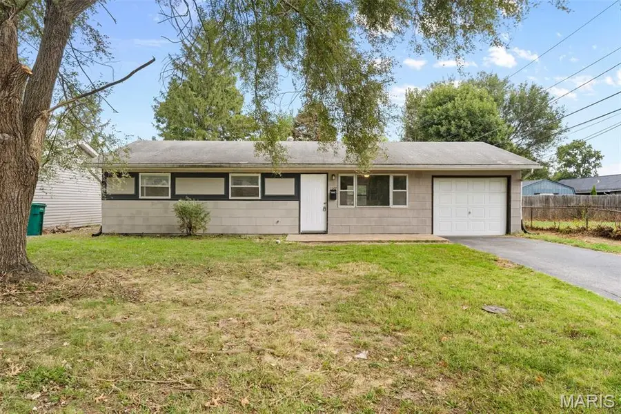 1167 Price ST, Sauget, IL 62206