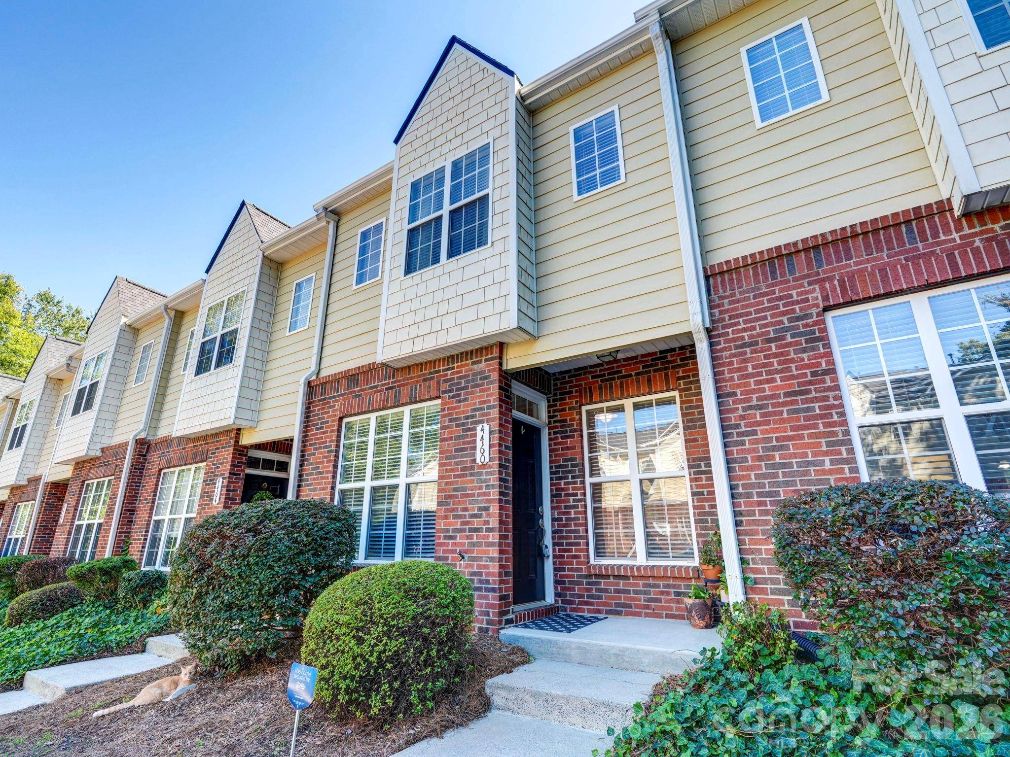4460 Yoruk Forest LN, Charlotte, NC 28211
