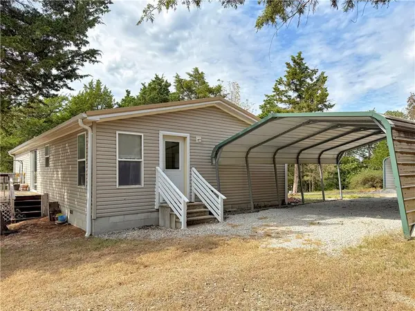 17308 Mockingbird RD, Warsaw, MO 65355