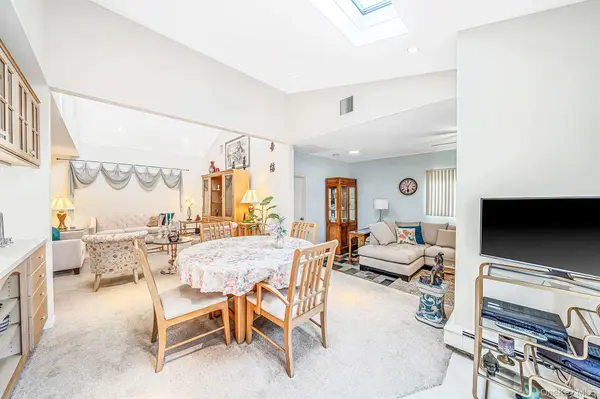 1524 N Monroe AVE, West Islip, NY 11795