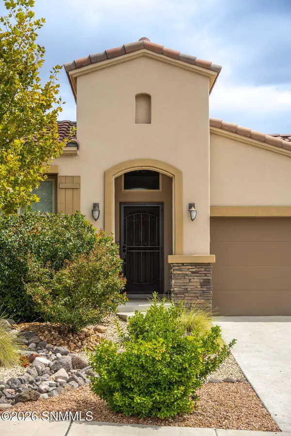 1974 W Villa Napoli LOOP, Las Cruces, NM 88011