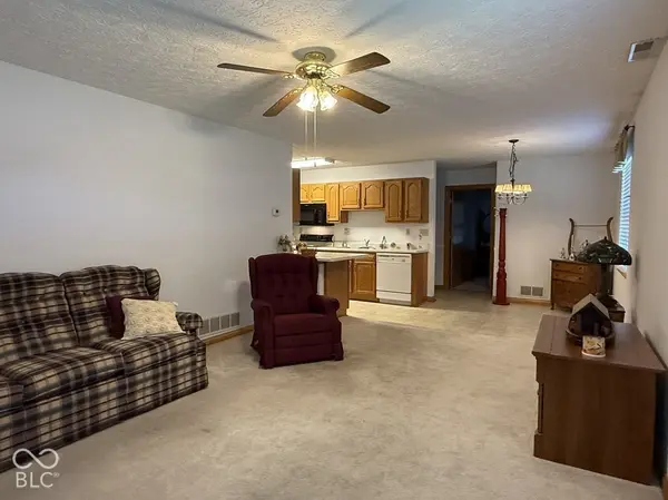 955 Plaza DR, Martinsville, IN 46151