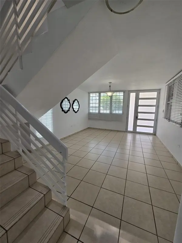 Balbi street J24 PALACIOS REALES, Toa Alta, PR 00953
