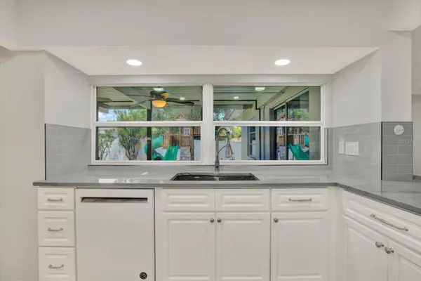 1820 NORTHWOOD DR, Clearwater, FL 33764