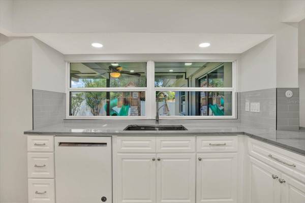 1820 NORTHWOOD DR, Clearwater, FL 33764