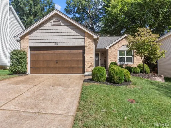 545 Woodlyn XING, Unincorporated, MO 63021