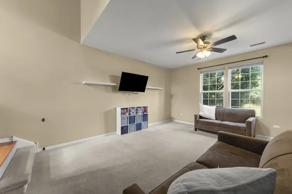 15110 W Laurel LN, Lockport, IL 60441