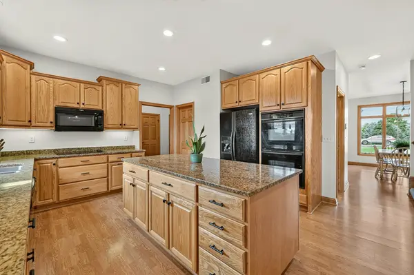 570 Valley View RD SW, Oronoco, MN 55960
