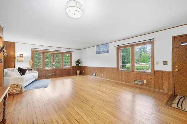 1436 E Old Shakopee RD, Bloomington, MN 55425