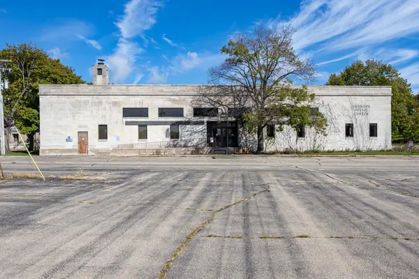219 WASHINGTON AVE, Oshkosh, WI 54901-5004