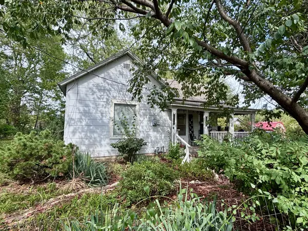 439 W Hines ST, Republic, MO 65738