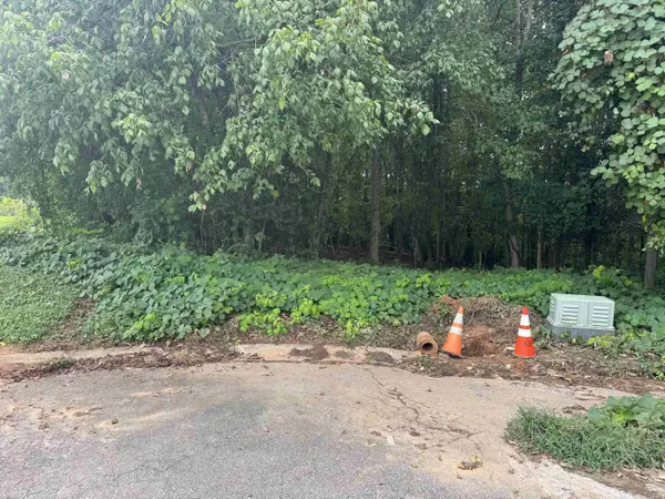 271 Queensbury Way, Spartanburg, SC 29302
