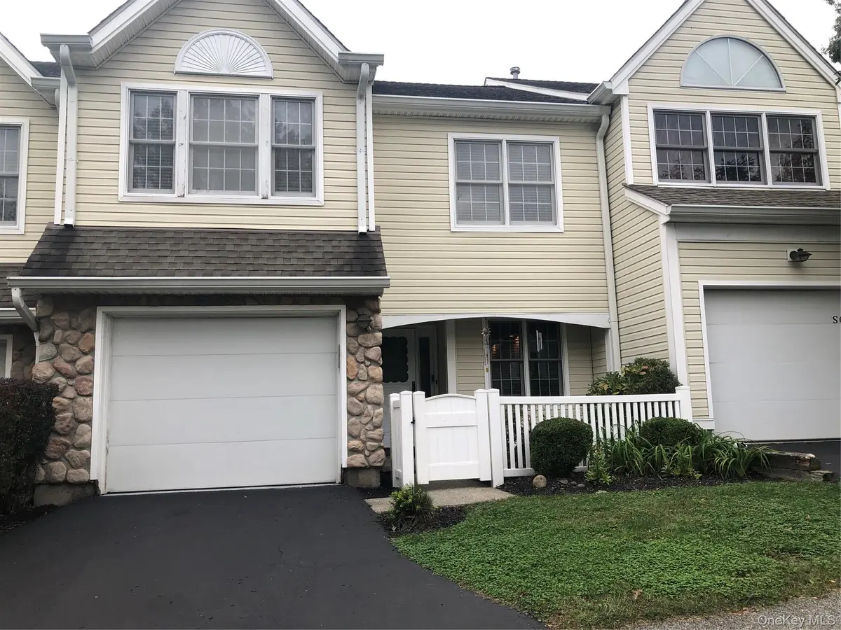 5 S Cambridge CT, Fishkill, NY 12524