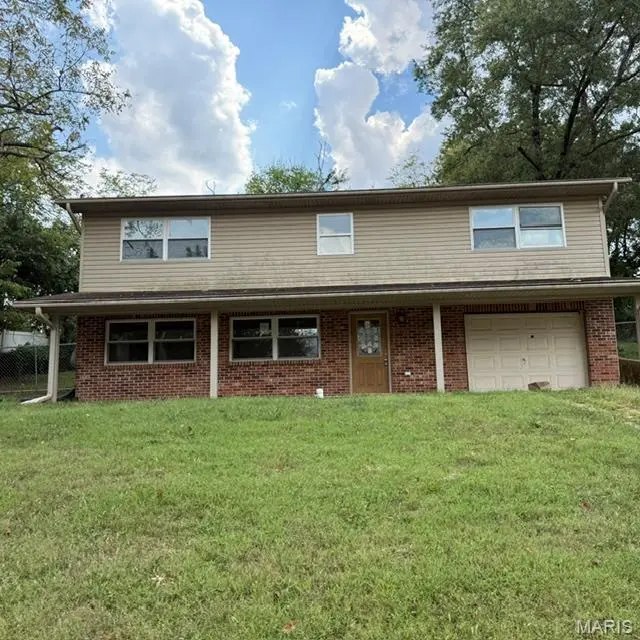 420 Brookside LN, Hillsboro, MO 63050