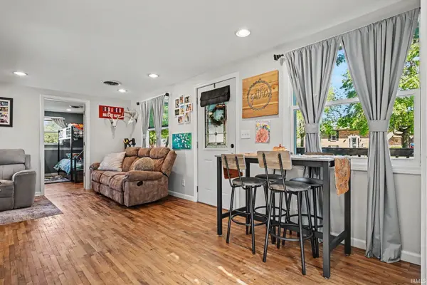55029 Cedar TRL, Osceola, IN 46561