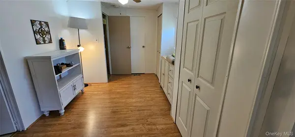 703 Fresh Pond AVE #101, Calverton, NY 11933
