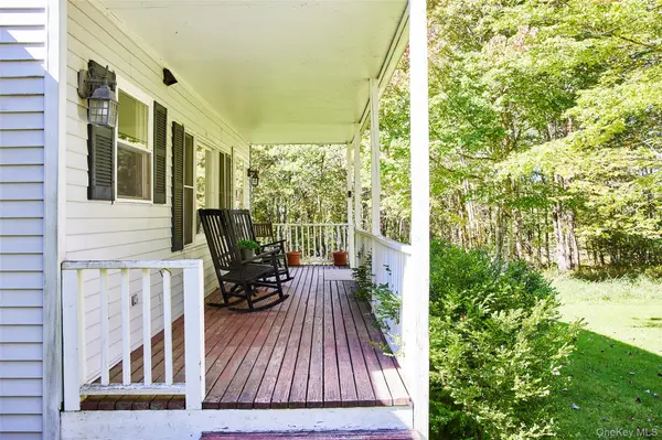 452 White Roe Lake RD, Livingston Manor, NY 12758