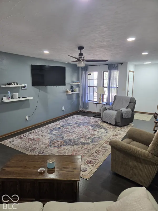 455 Pleasantview BLVD, Greenwood, IN 46142