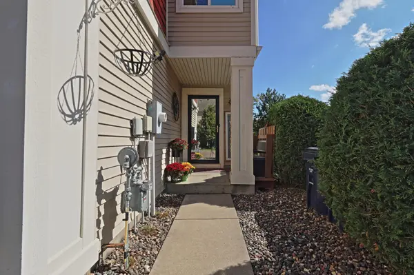2716 135th ST W, Rosemount, MN 55068