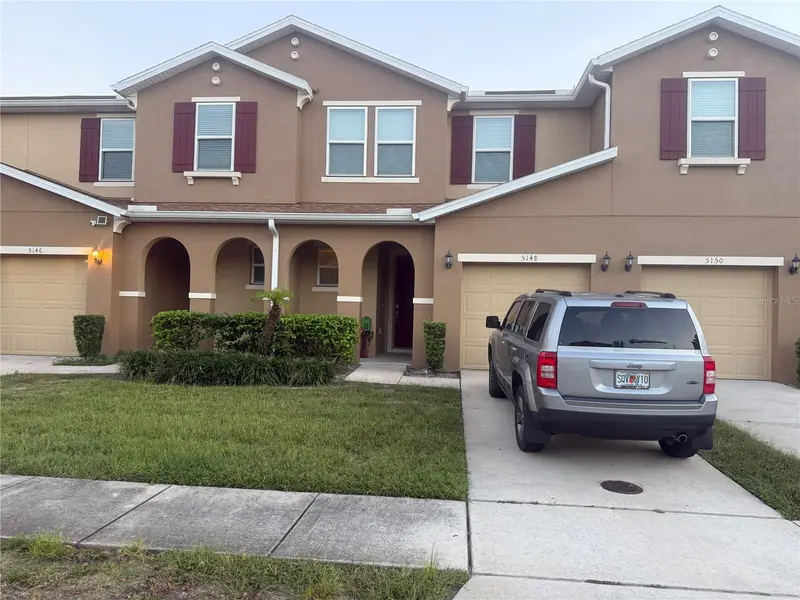 5148 CROWN HAVEN DR, Kissimmee, FL 34746