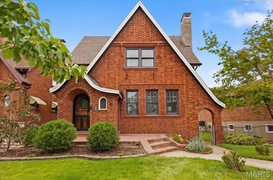 5461 Goethe AVE, St Louis, MO 63109