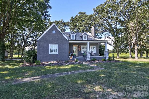 2659 US Highway 21 HWY, Hamptonville, NC 27020
