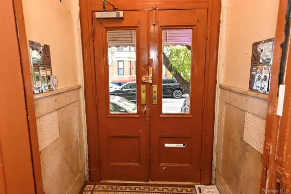 967 Seneca AVE, Ridgewood, NY 11385