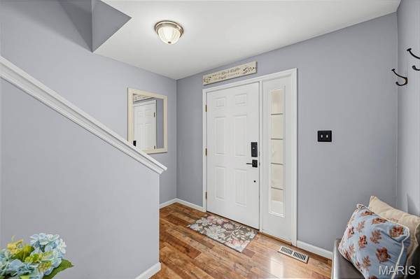 282 Le Beau LN, St Charles, MO 63303