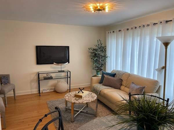 3809 W Wabansia AVE, Chicago, IL 60647