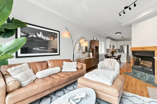 1518 W SUPERIOR ST #2, Chicago, IL 60622