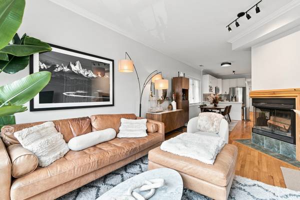 1518 W SUPERIOR ST #2, Chicago, IL 60622
