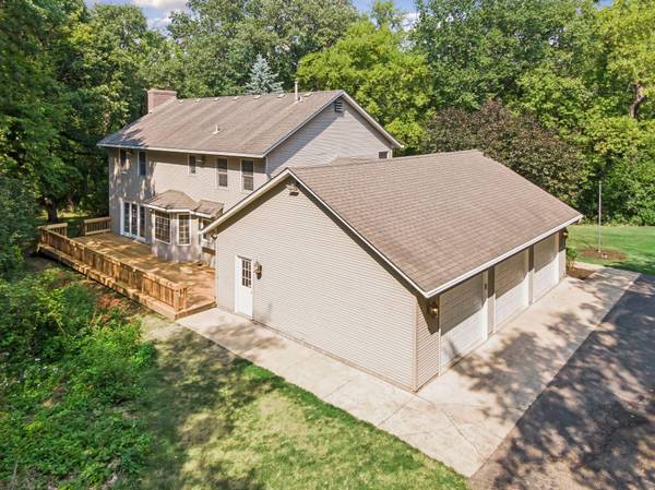 5 Acorn DR, Sunfish Lake, MN 55077