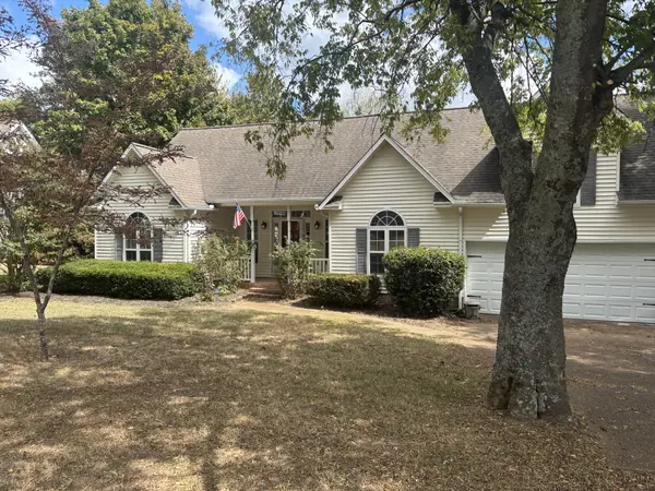 2006 Spring Meadow Cir, Spring Hill, TN 37174