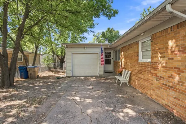 6049 N East Park View St, Park City, KS 67219