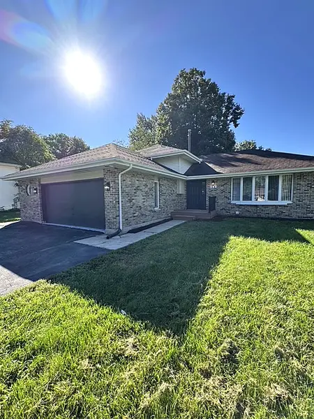 1221 174th ST, East Hazel Crest, IL 60429