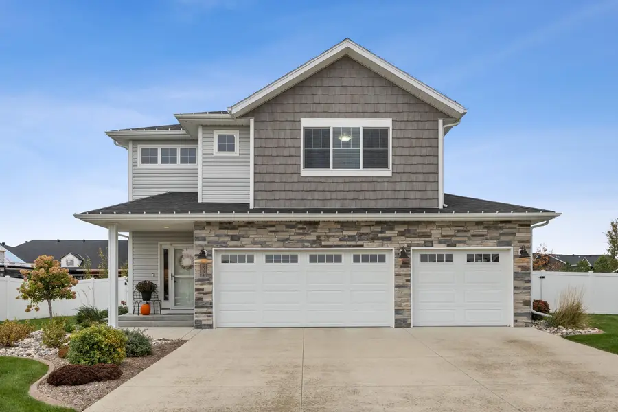 6054 Autumn DR S, Fargo, ND 58104